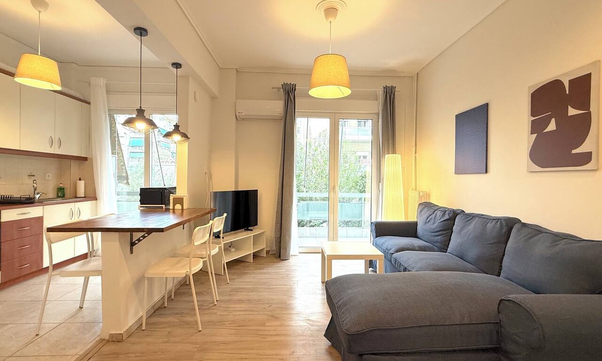 Piraeus Apartment | 1BR next to Pasalimani, Marina Zeas & Hospital