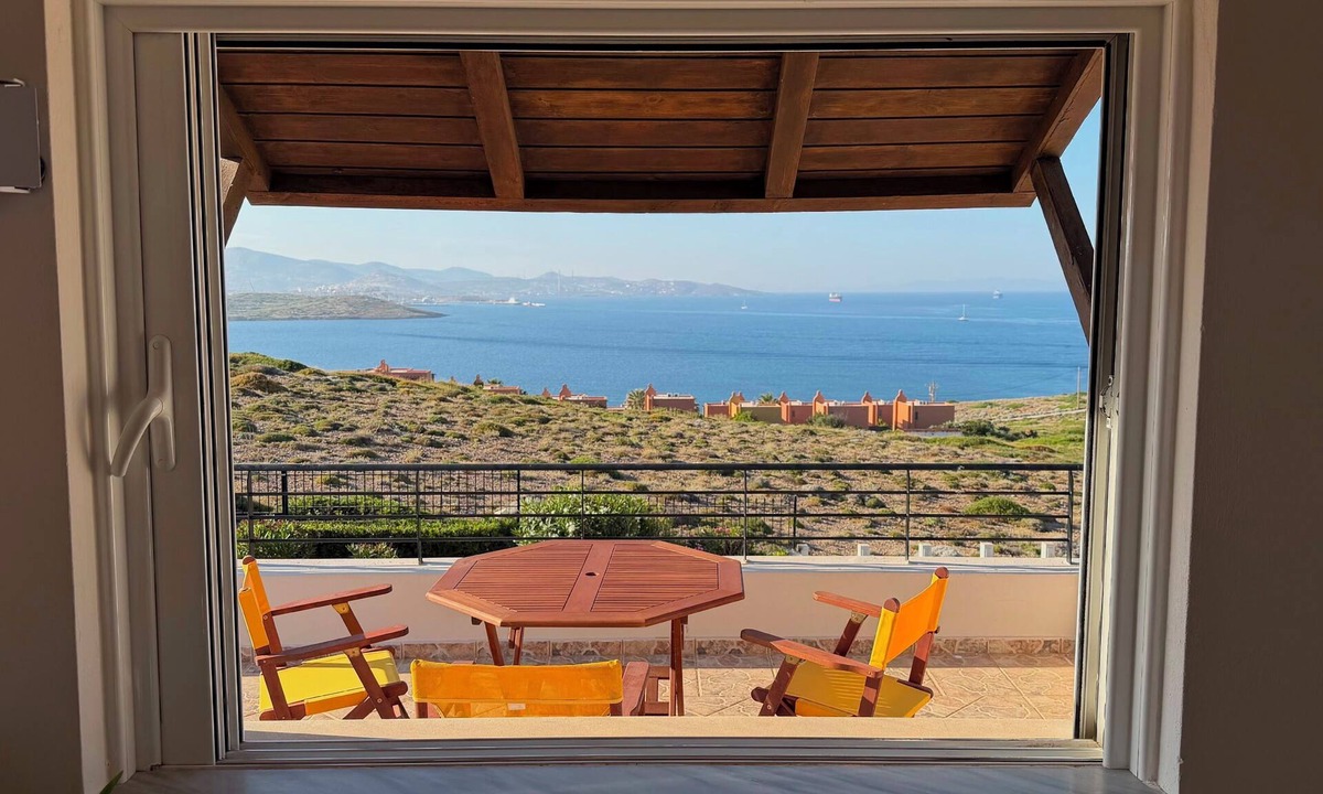 Lavreotiki Apartment | 2-bedroom apartment in superb Sounio Sea View spot with AC and comfort