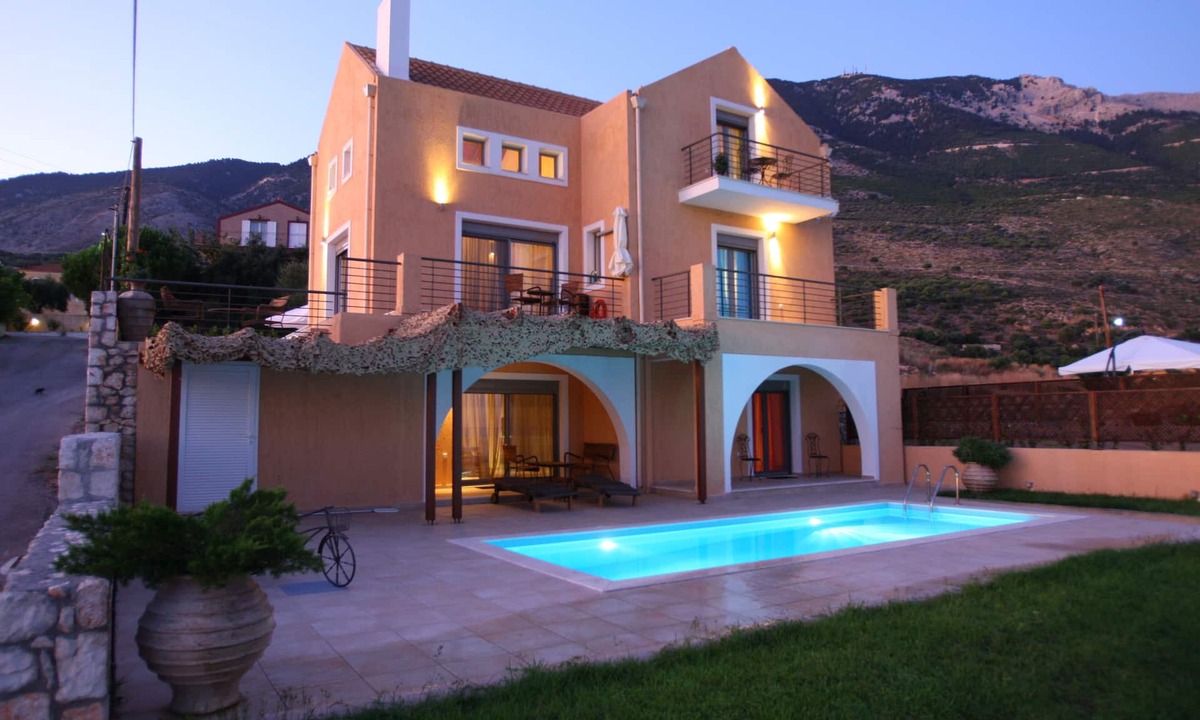 Lourdata Villa | 4 People Villa with Private Pool and unique Sea Views - Erofili Villas