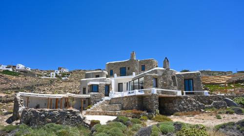 Fanari House | ⋆ 5BR Oceanside View Near Lighthouse- Pharos VM ⋆