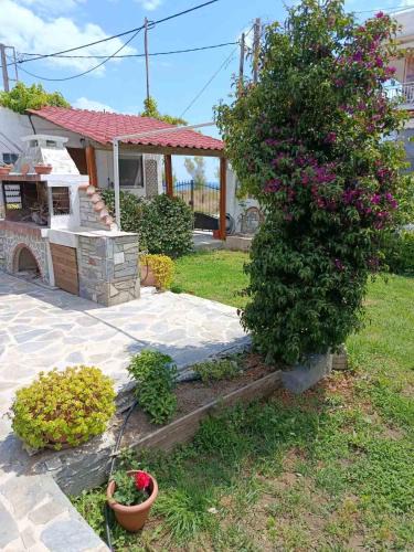 Nea Mesagkala Apartment | Almirikirooms