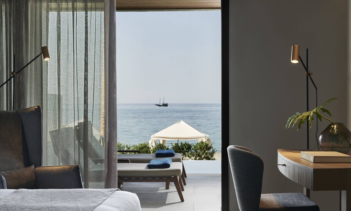 Adelianos Kampos Hotel | AMIRA LUXURY RESORT & SPA
