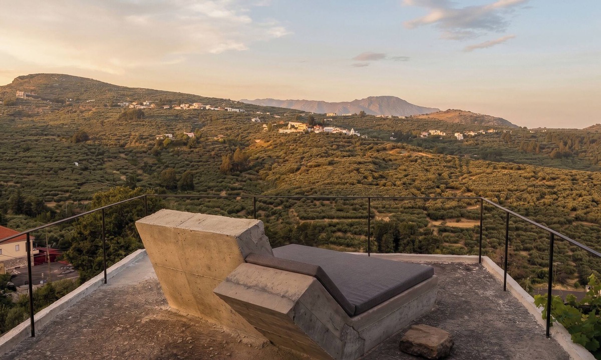 Tsourouniana House | Anasa House: Design Retreat with Private Plunge Pool