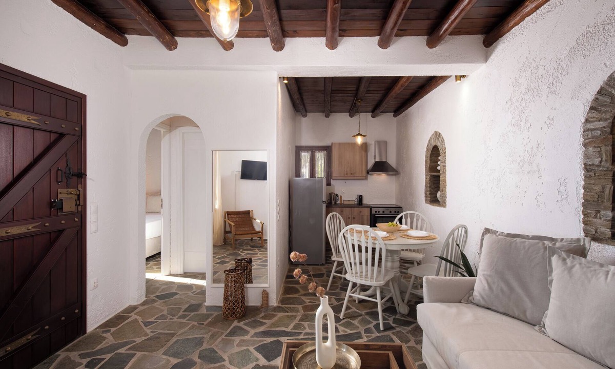 Megas Yialos-Nites Apartment | Andros Serenity Retreat - Adults Only
