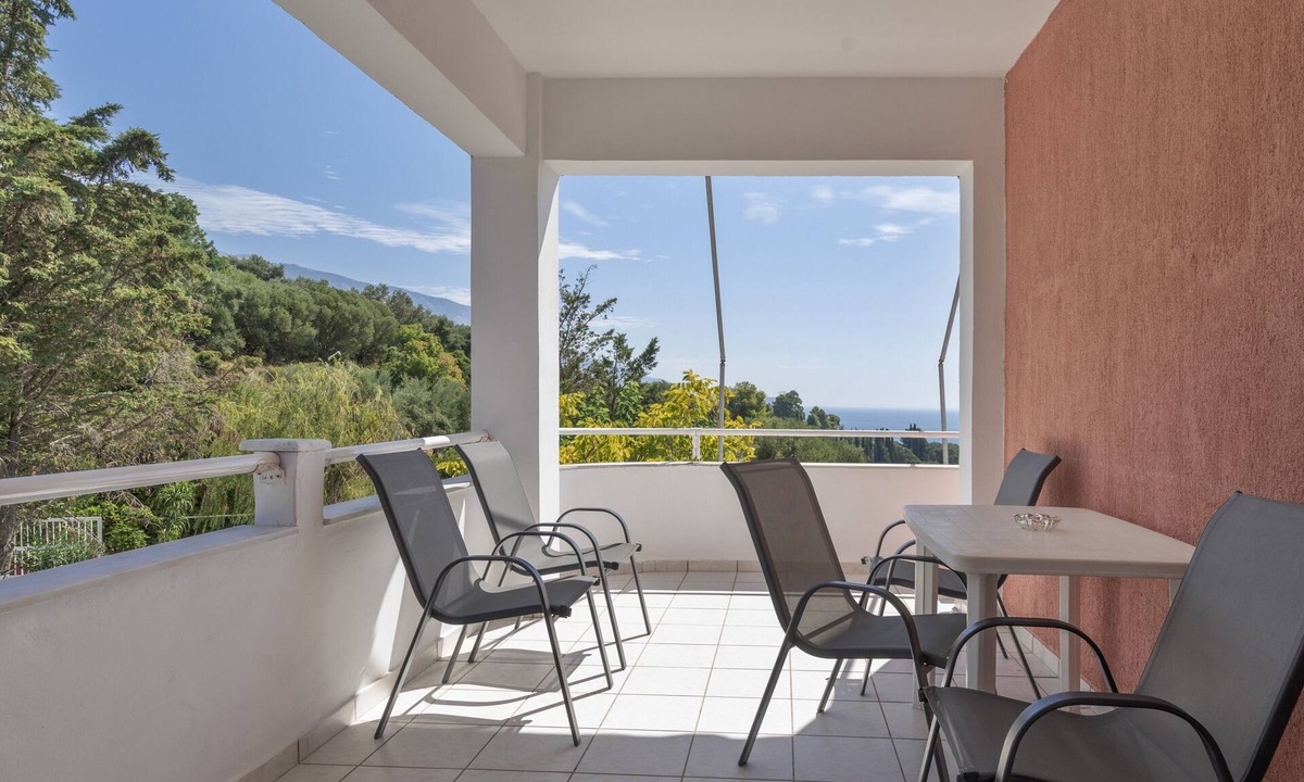 Leivathos Apartment | Apartment '1 Bedroom with Balcony 8'
