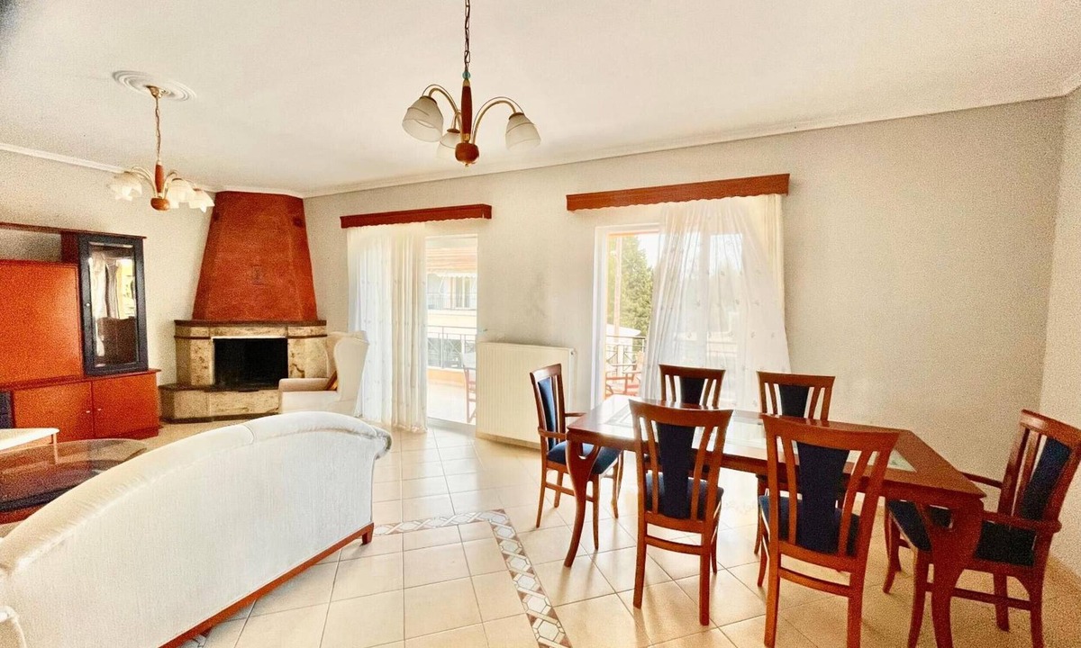 Perivolion Apartment | Apartment 'Casa Verde Blu' with Balcony, Wi-Fi and Air Conditioning