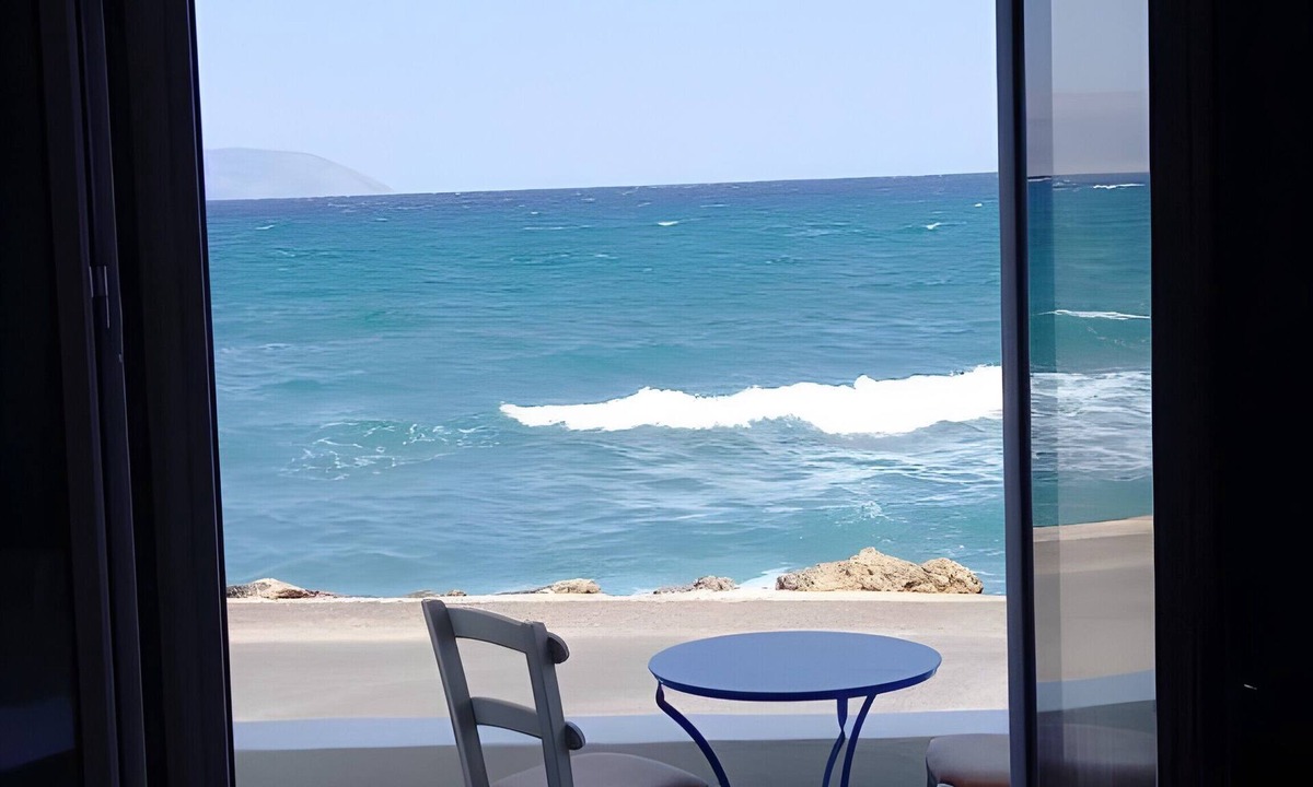 Agia Pelagia Apartment | Apartment 'I Have A Dream' with Sea View, Private Terrace and Air Conditioning