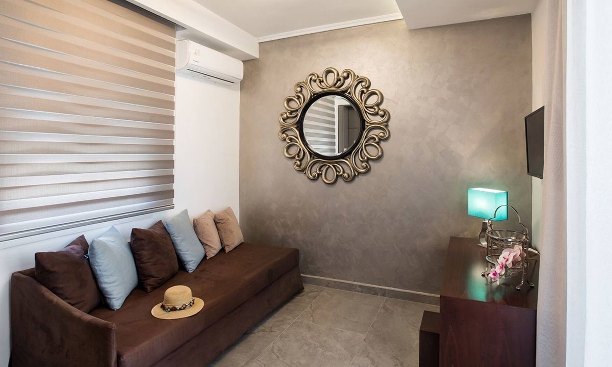 Polichrono Apartment | Appartement in Pallini mit Eigenem Balkon by Interhome