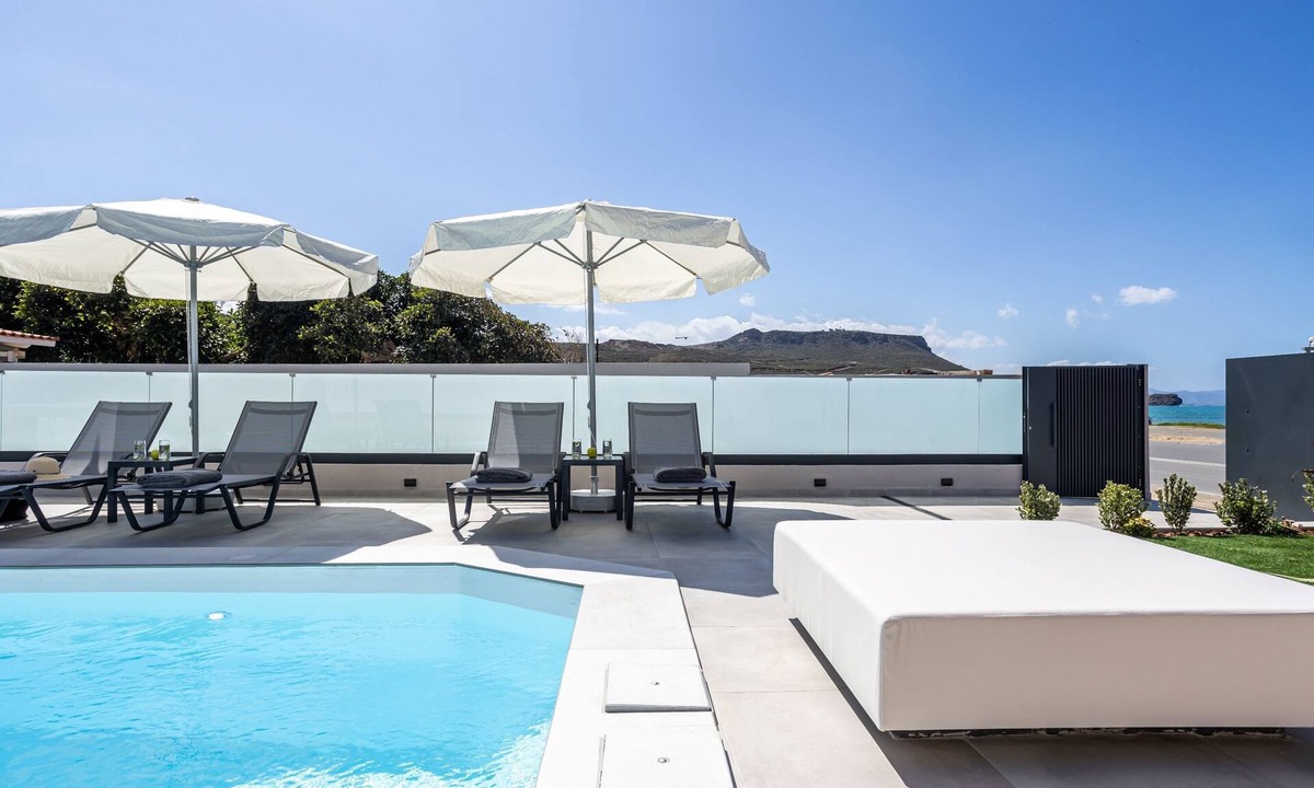 Vathianos Kampos House | AZURE Seaside Residence
