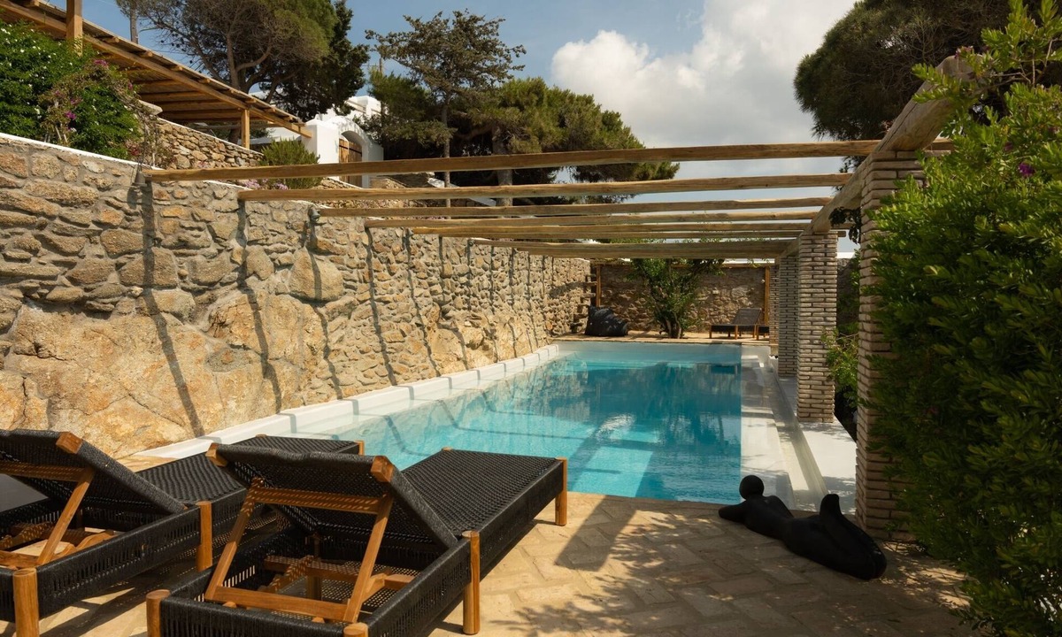 Drafaki Villa | Baroness - Five Bedroom Villa, Sleeps 10