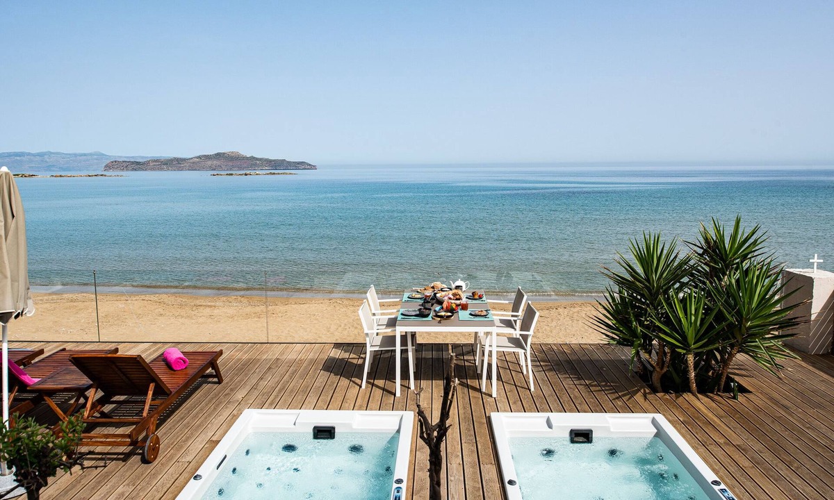 Daratsos Villa | Beachfront luxury villa with hot tub & sunset view