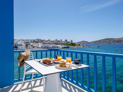 Little Venice Bed & Breakfast | Bluetopia Suites