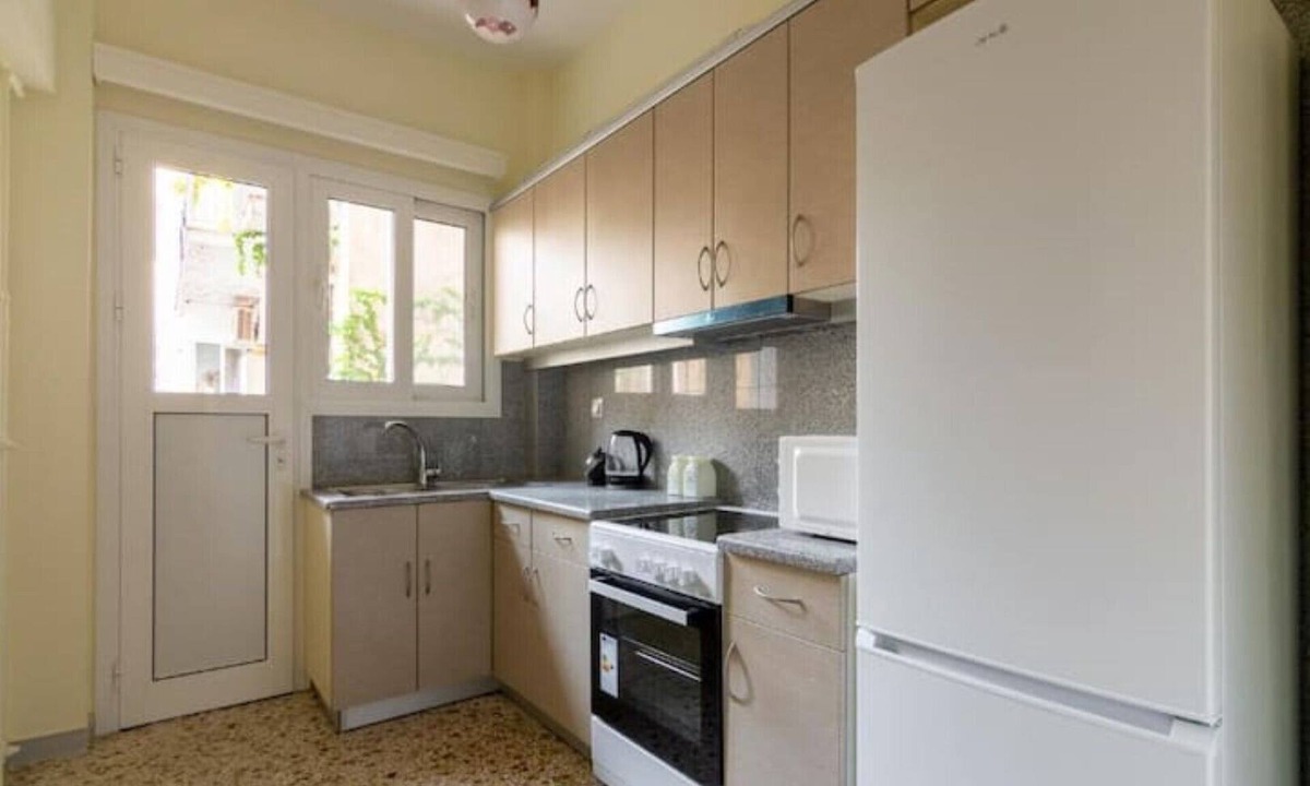 Athens House | ★ Bright & Spacious 2-bedroom Apartment in Athens