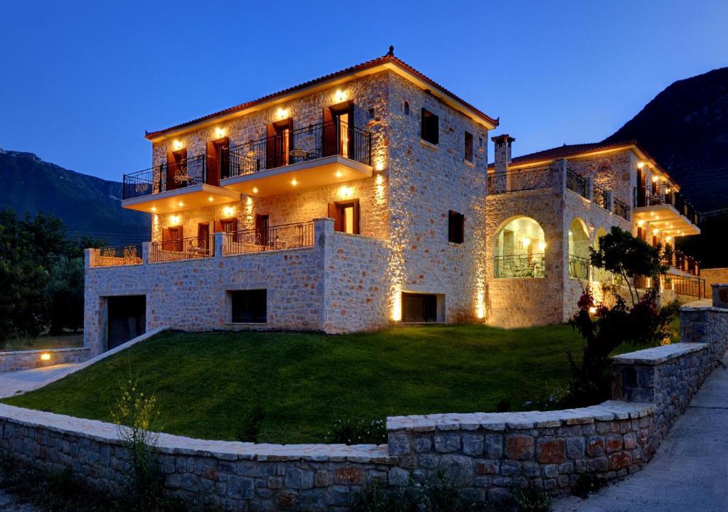 Poulithra Hotel | Byzantinon Hotel