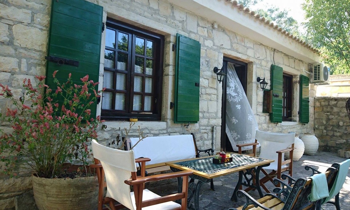 Magazia House | Casa di Nonna Nina-a Paxos retreat