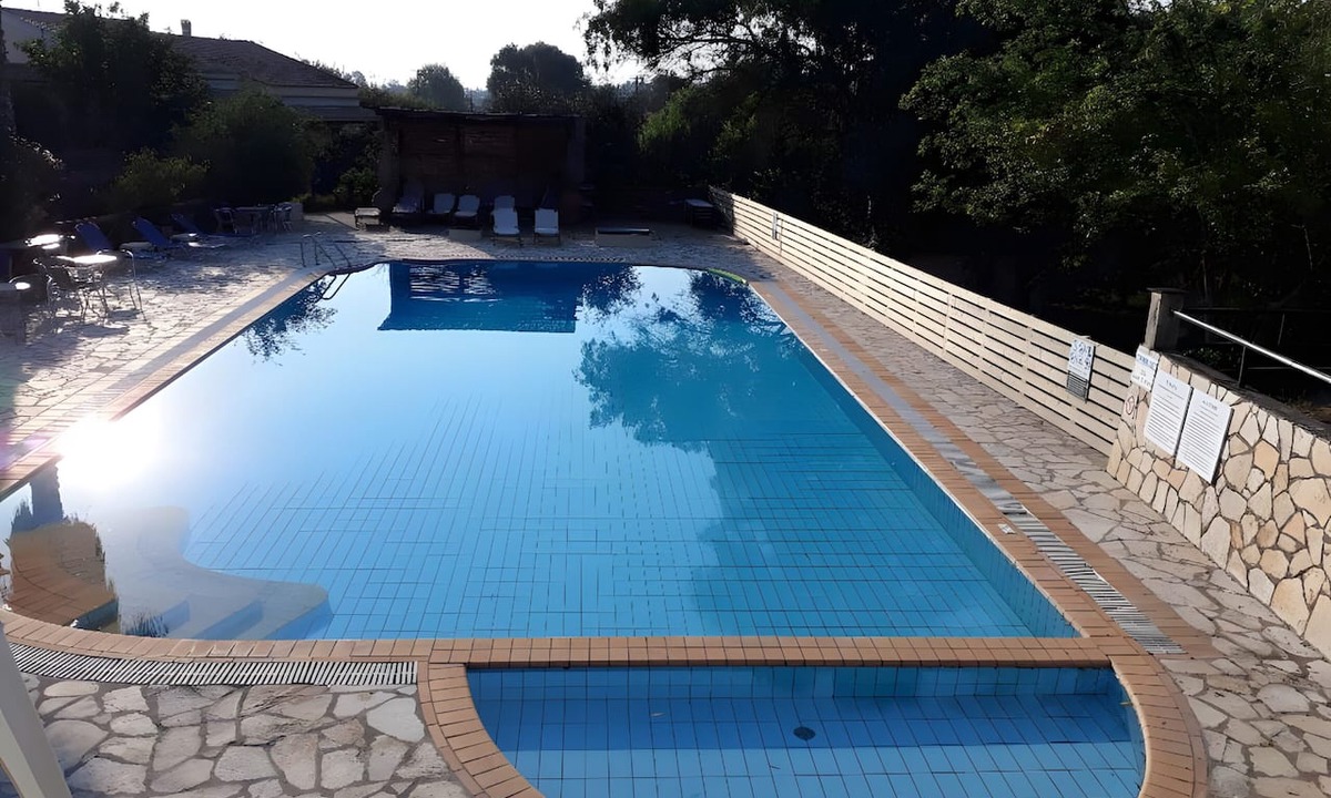 Gouvia House | Comfy Studio in Gouvia – Balcony & Pool Access (Studio 1)