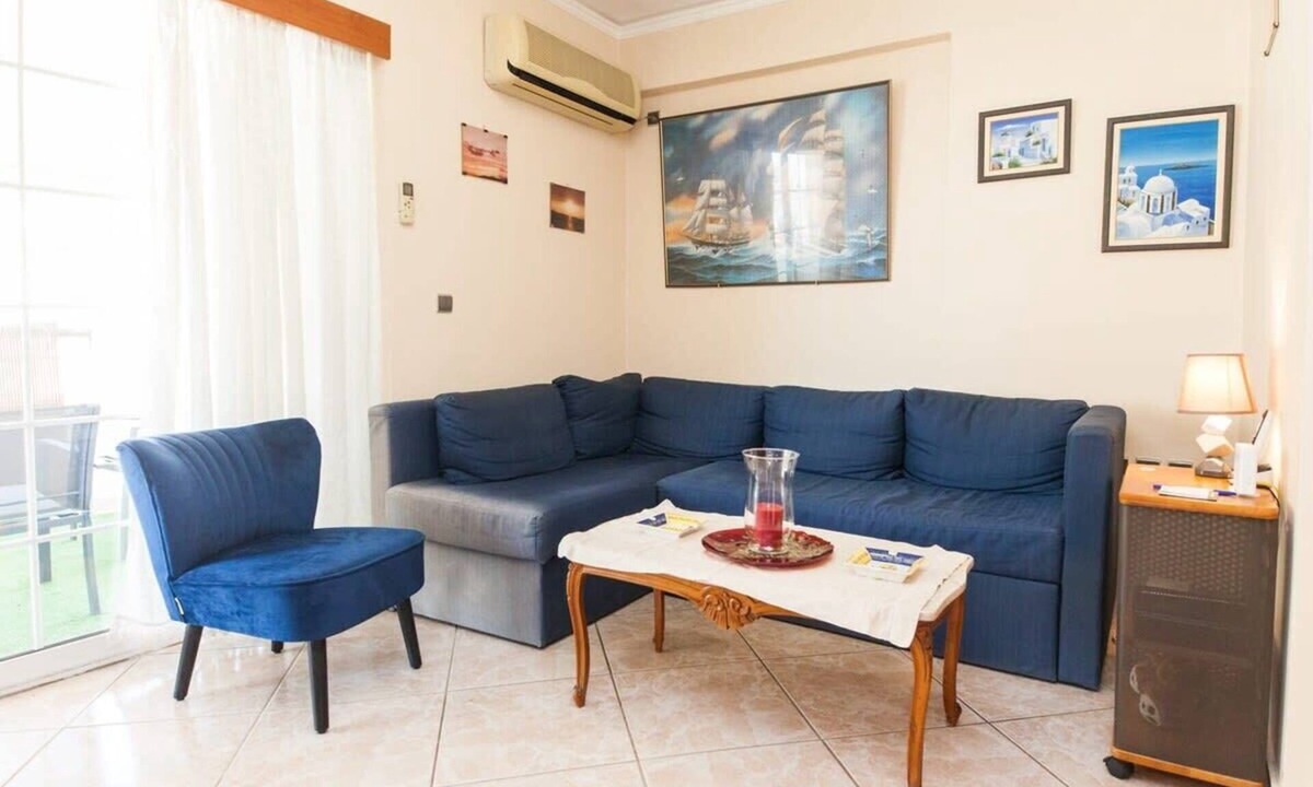 Peiraiki Apartment | Cozy & Cute Apartment in Piraeus