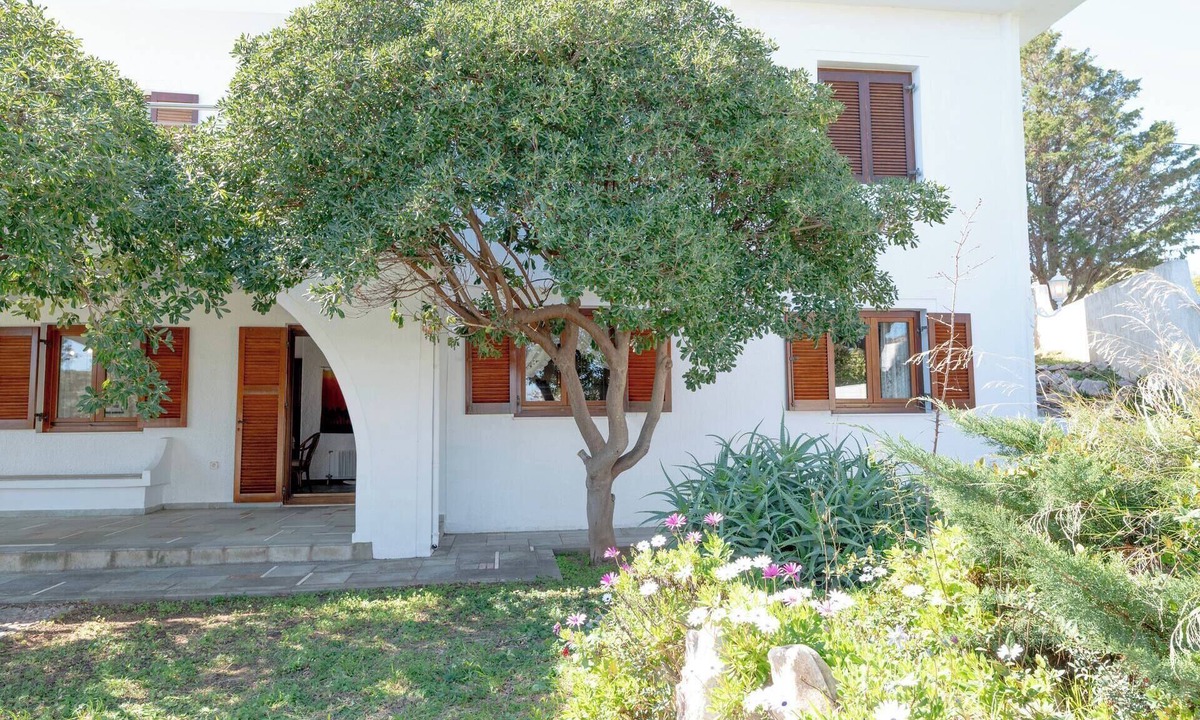 Ormos Agiou Ioannou House | Dual bay views by ΜΡS