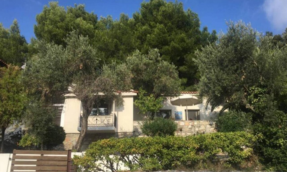 Katsarou House | Eleni's Sea Side House near town and beach