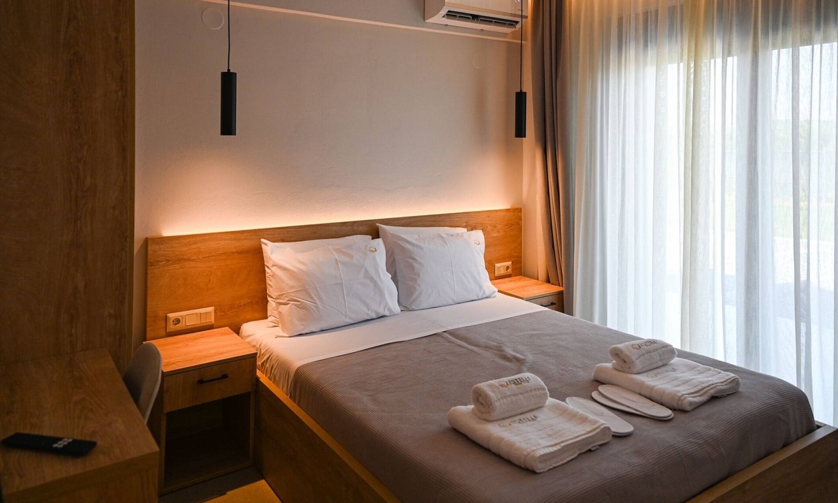 Paralia Dionysiou Apartment | Estelle luxury living Premium Apartment in Paralia Dionisiou (302)