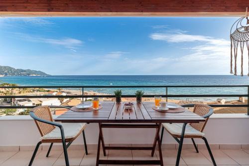 Glyfada Apartment | Etherial Stay in Corfu island Home166 by New Era