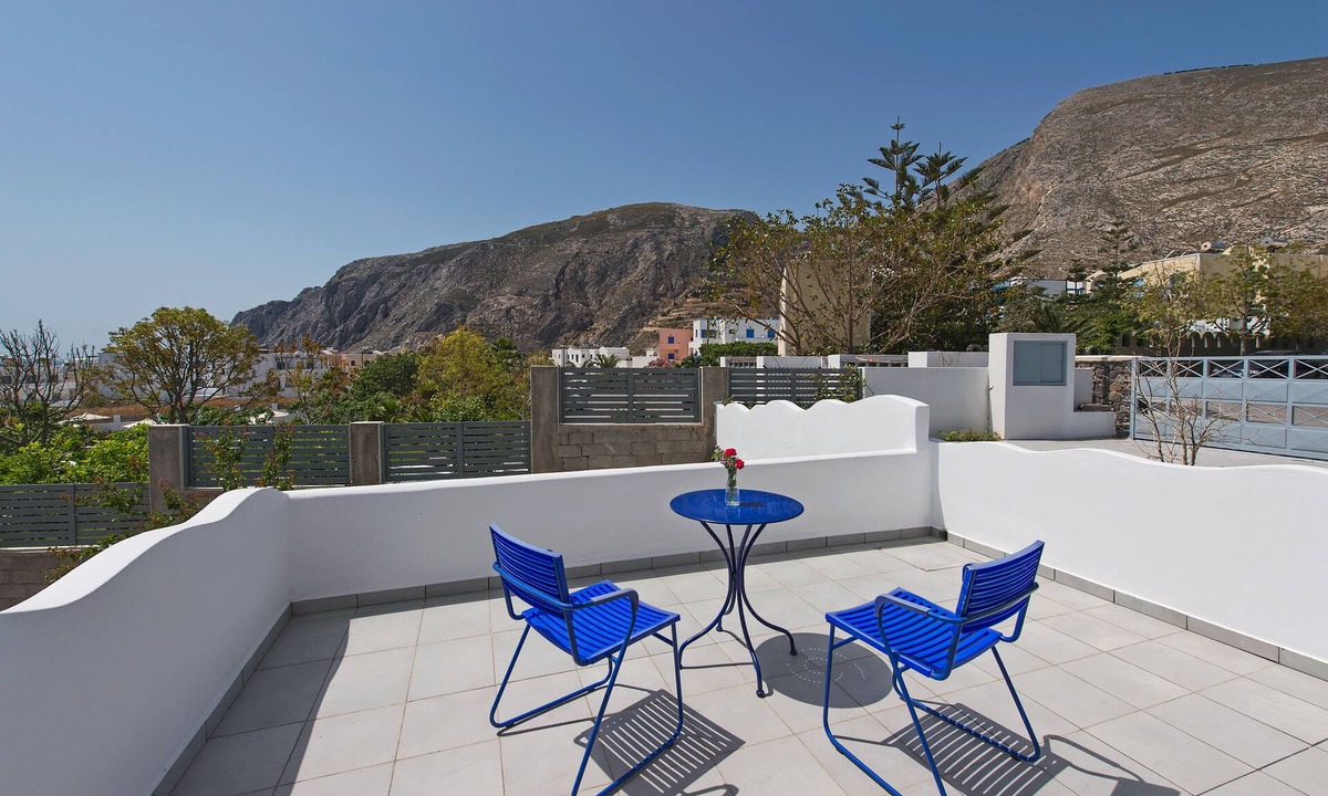 Kamari Villa | Felicity Villas Santorini Luxury House