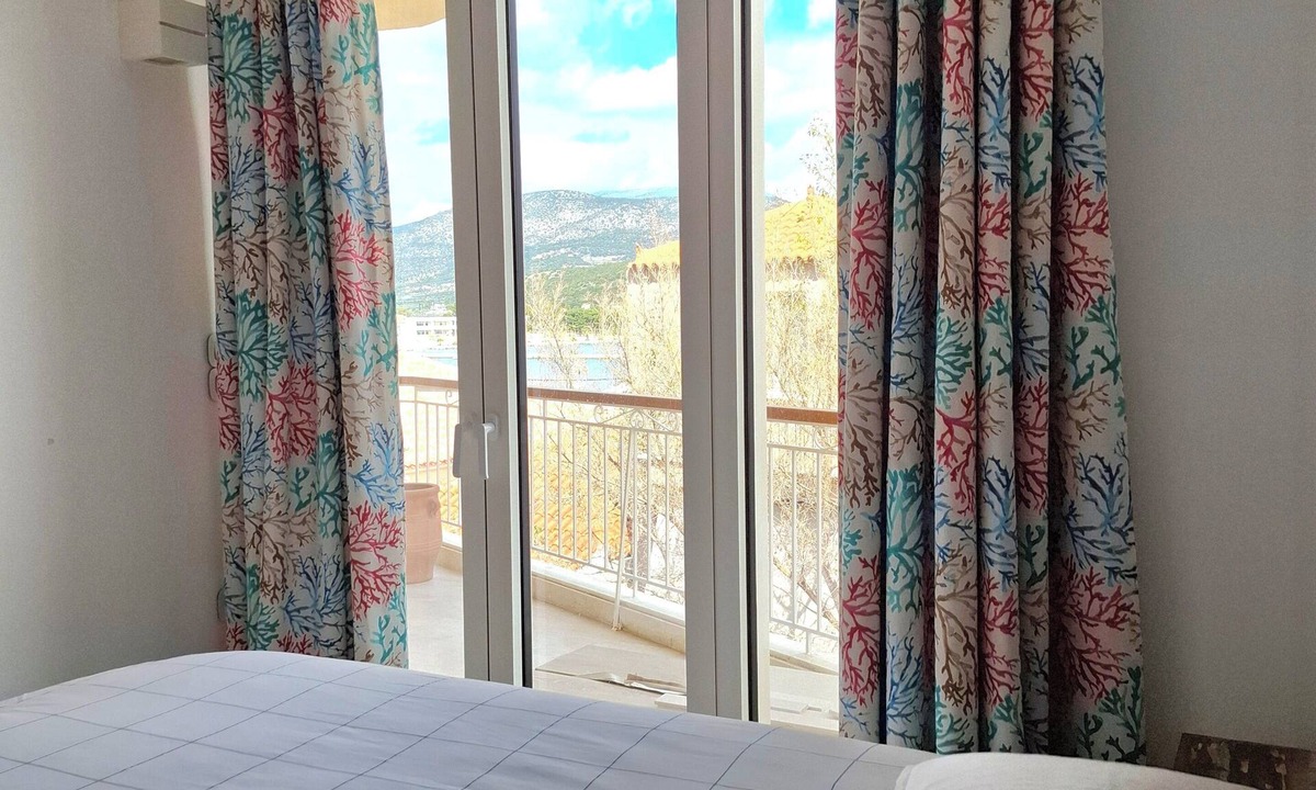 Ermionida Apartment | HERMIONS. In the lovely town, close to sea, shops, Bisty, restaurants and port.