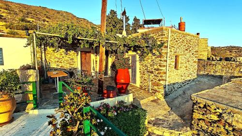 Pefki House | Kalavros cretan house with magnificent view