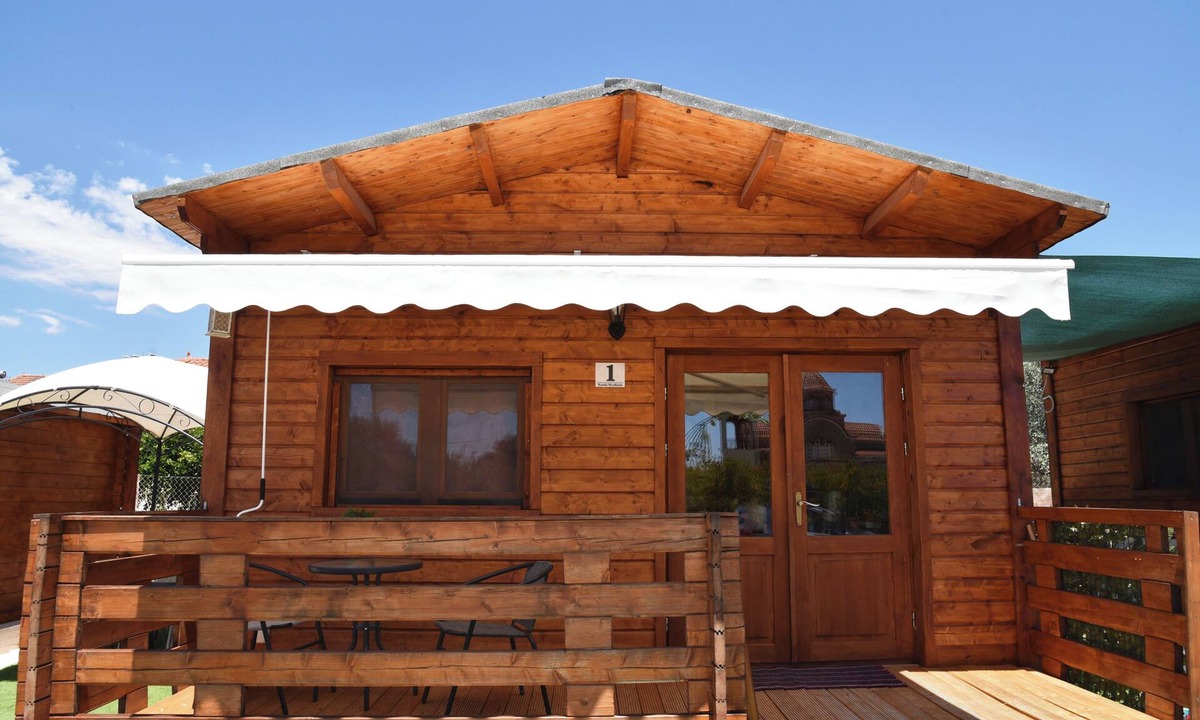 Kandia Ski Chalet | Kandia Woodlands | Cozy Chalet with Patio