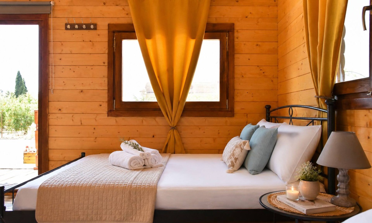 Kandia Ski Chalet | Kandia Woodlands | Superior Family Chalet with Patio