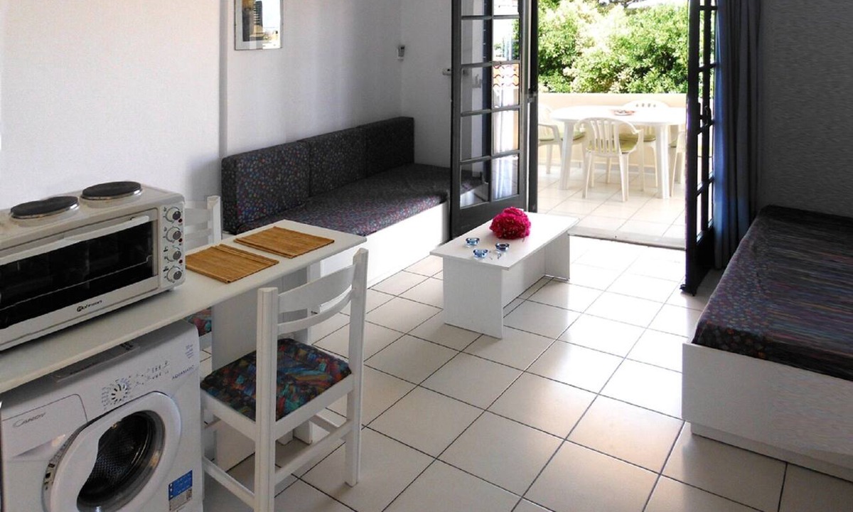 Kokkini Chani Apartment | Kokkini Hani 1st floor lovely apartment 1-5 persons, 100 m. from the beach