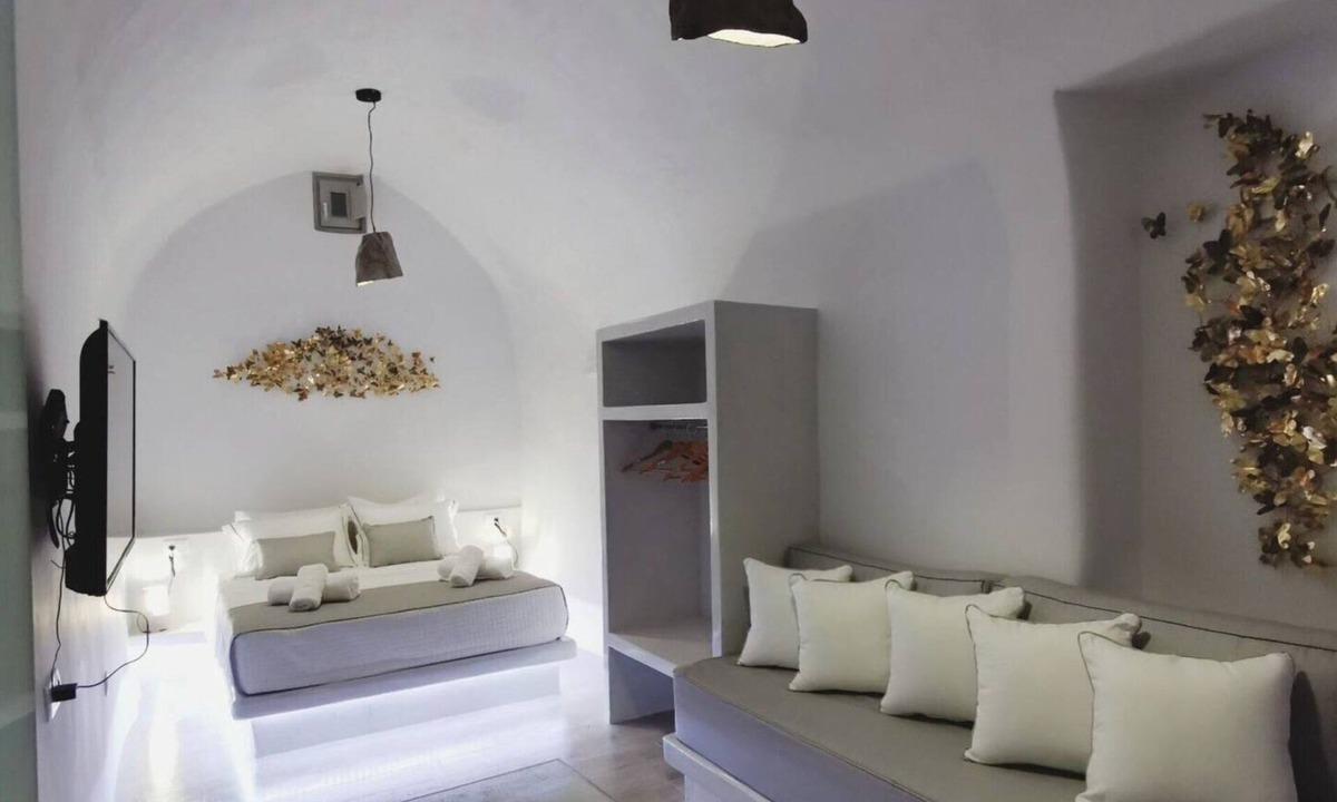 Messaria Apartment | Lamar Cave House 1 Bedroom