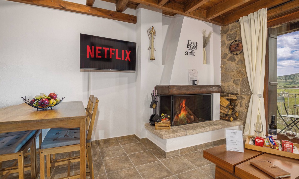 Arachova Apartment | Livadi Loft | Cozy Getaway in Parnassos