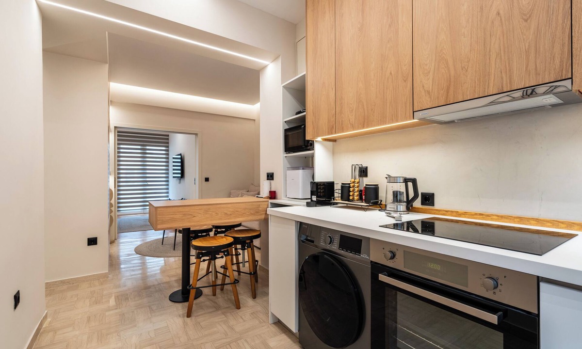 Pangrati Apartment | Luxury 2-bedroom apartment with AC in lovely Athina