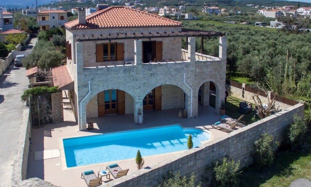 Tavronitis Villa | Luxury stone villa with big private pool at beach
