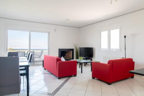 Iraklides Villa | Maria's Villa - Island Stay Near Beaches and Airport