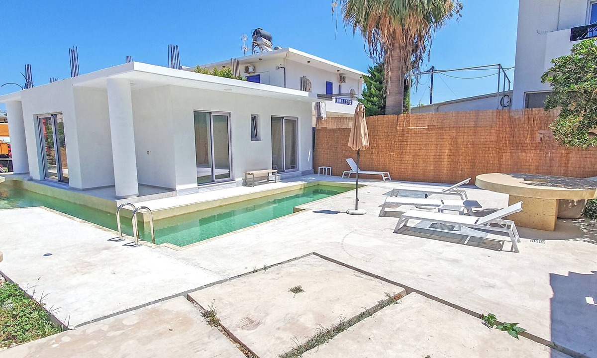 Kissamos Apartment | Mpoulakis Apt 64 with swimming pool around it, in the most convenient location