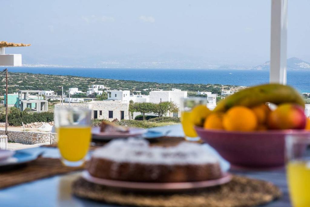 Santa Maria House | Parian Philoxenia Villa, Santa Maria Beach