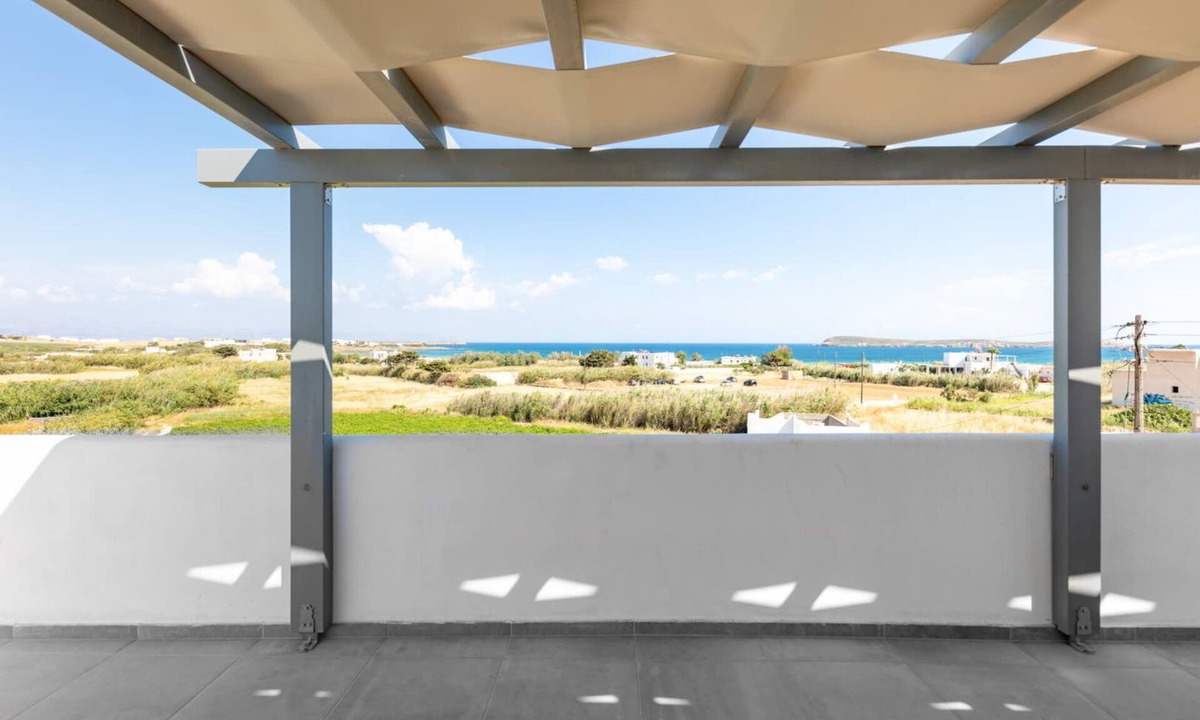 Chrissi Akti Apartment | Paros Golden Beach flats Casa Costa Azor - 33m from beach, sleeps 6 (3BDR 2BA)