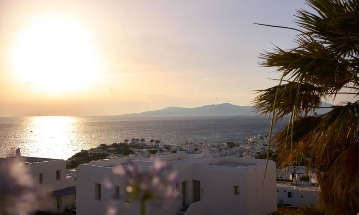 Drafaki Hotel | Peaceful Getaway: Stylish Suite w/Private Terrace & Panoramic Sea Views