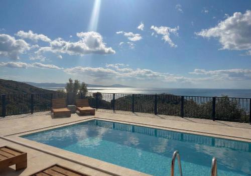 Vizari Villa | Petres Luxury Villas with heated private pool