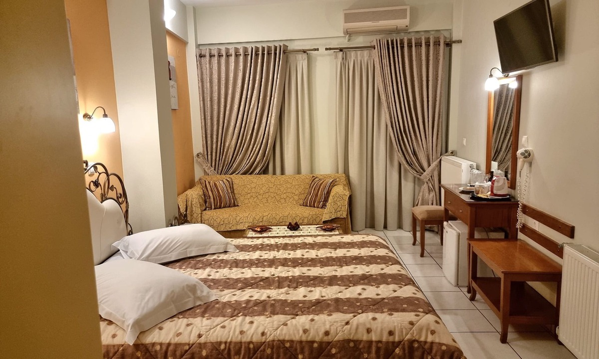 Delfoi Hotel | Pitho