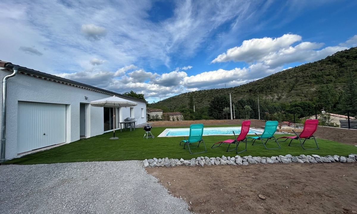 Uzer House | Pool villa