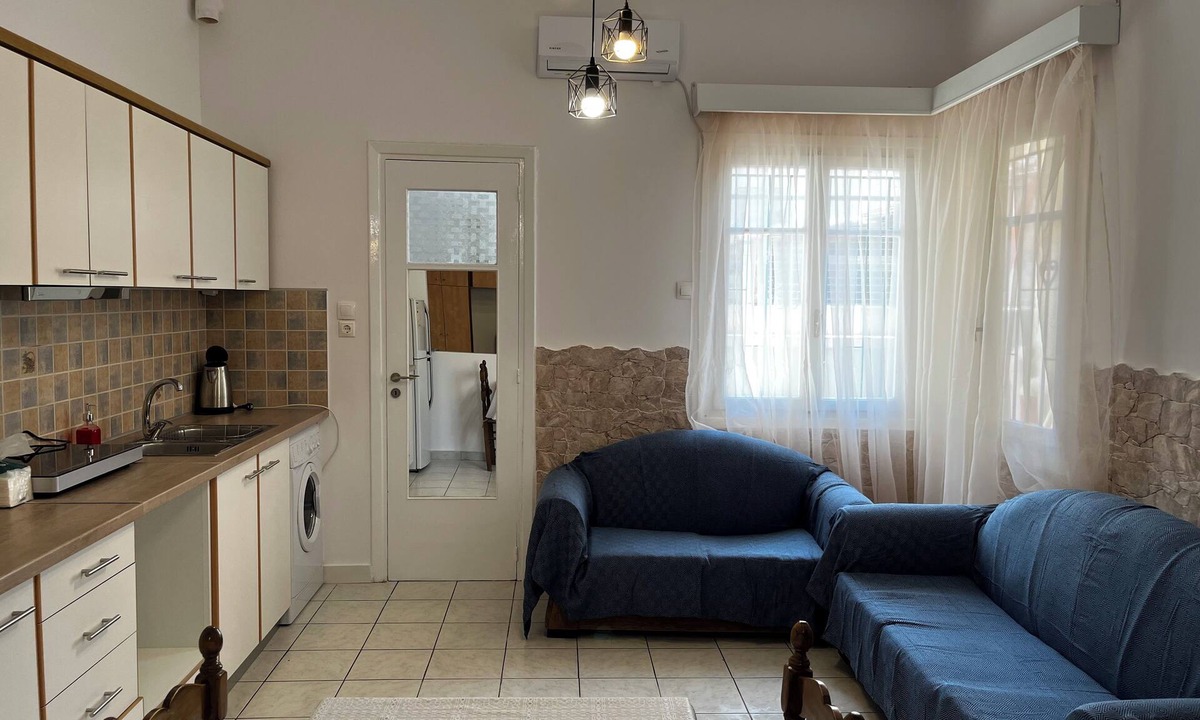 Dafni Apartment | Quite studio fully equiped. 8 min Metro