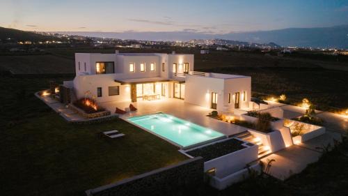 Kamari Apartment | Santorini Vinery Mansion