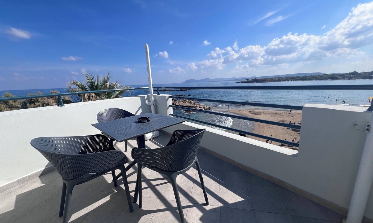 Kato Galatas House | Sea Breeze