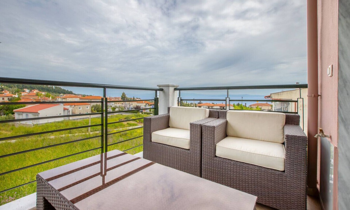 Kriopigi Apartment | Sea Breeze Maisonette by Rentals Pro - Kriopigi Halkidiki