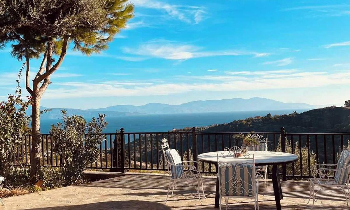 Egira House | Sea-view house with 360° rooftop in an olive grove — 2 hrs from Athens