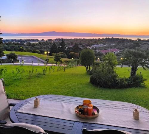 Pefkochori Villa | Sea View Pool Villa in Glarokavos, Halkidiki