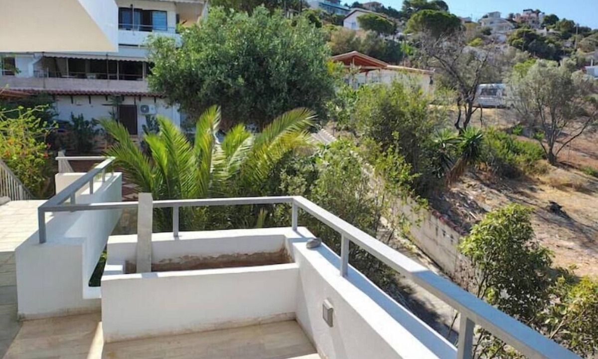Saronida Apartment | Seabreeze.